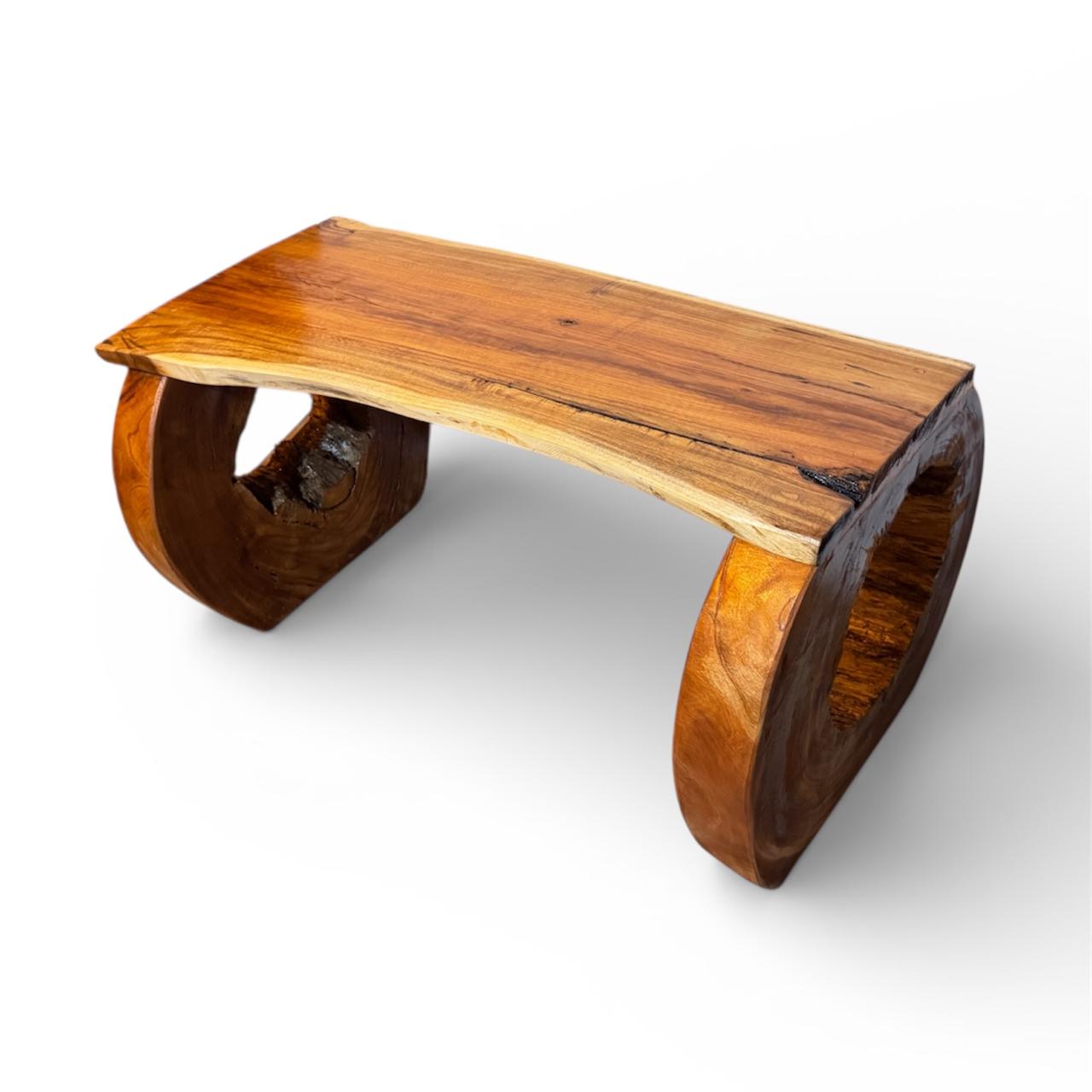 mueble rústico de madera